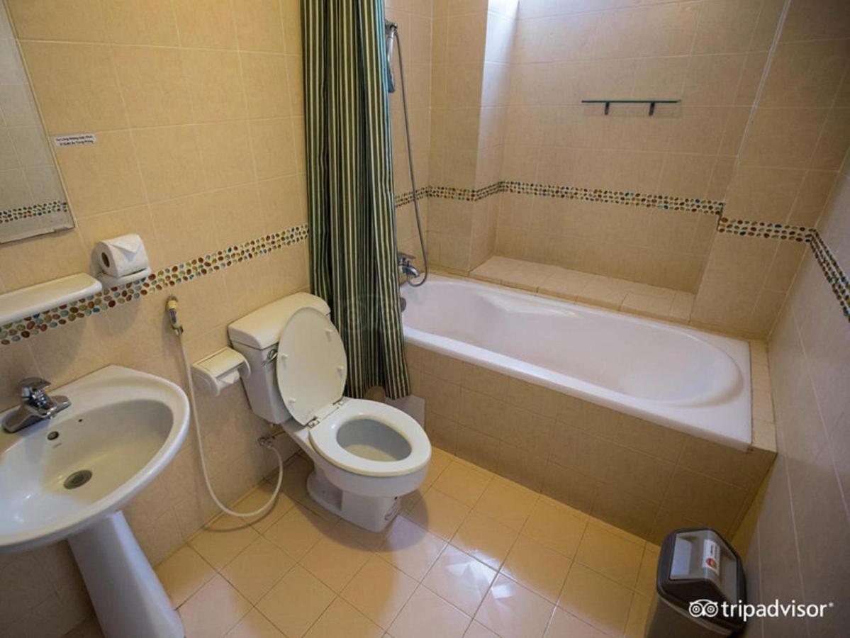 Caroline Hotel Ho Chi Minh City Exterior photo