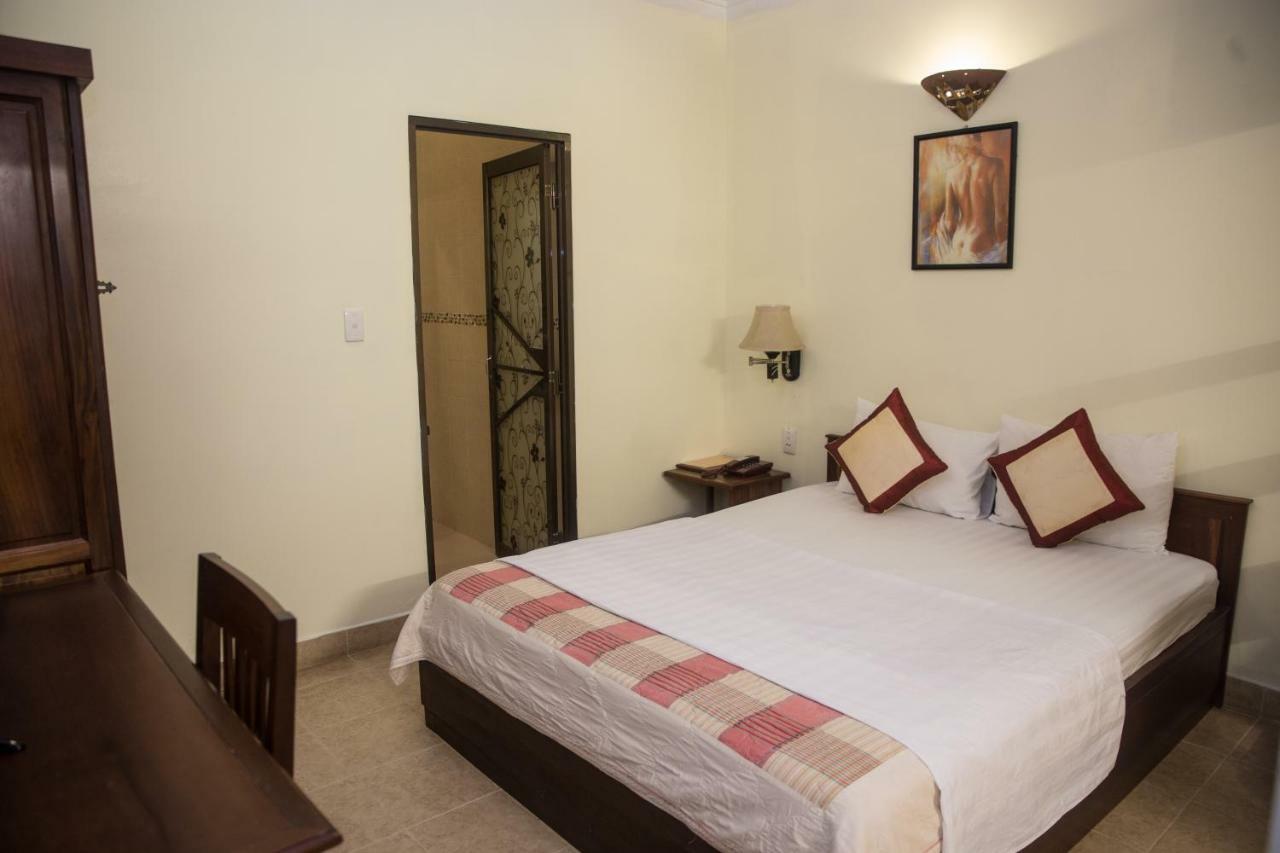 Caroline Hotel Ho Chi Minh City Exterior photo